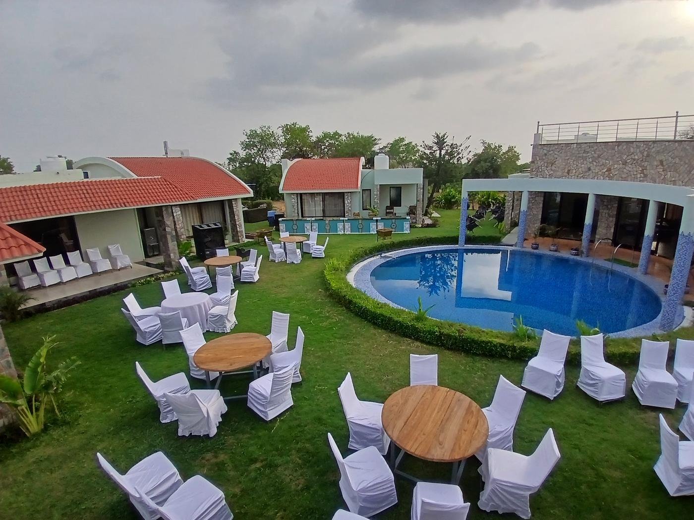 Pool area